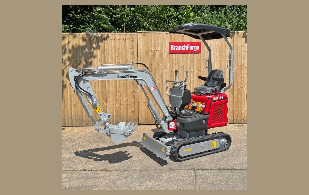 CREX10-K mini excavator, arm extended